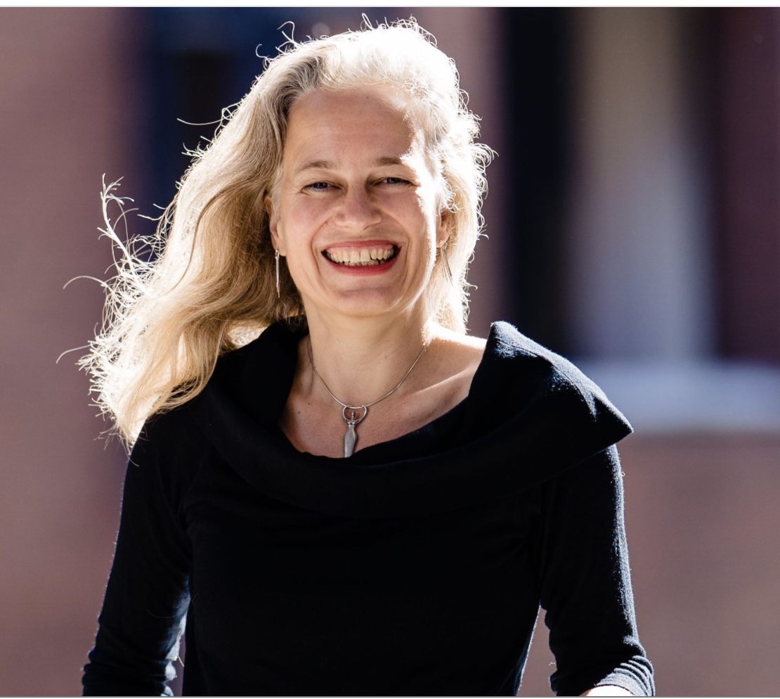 Speaker - Yella Cremer